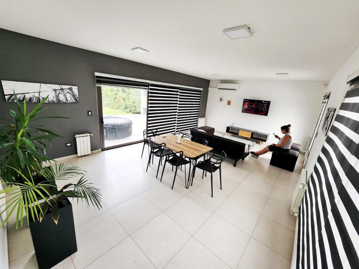 Casa En Barrio Privado Lujan Holiday home *